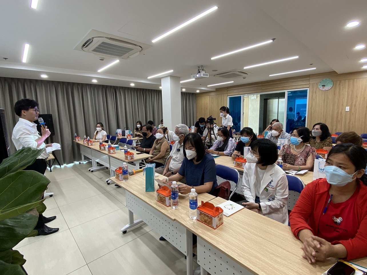 CÂU LẠC BỘ BỆNH NHÂN PARKINSON TẠI Y KHOA VẠN HẠNH