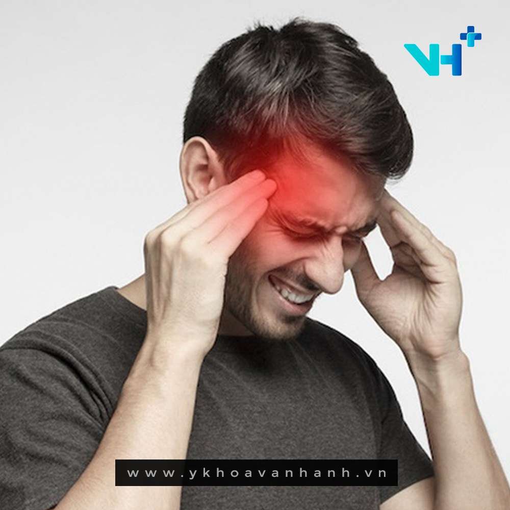 đau đầu dữ dội cảnh báo đột quỵ
