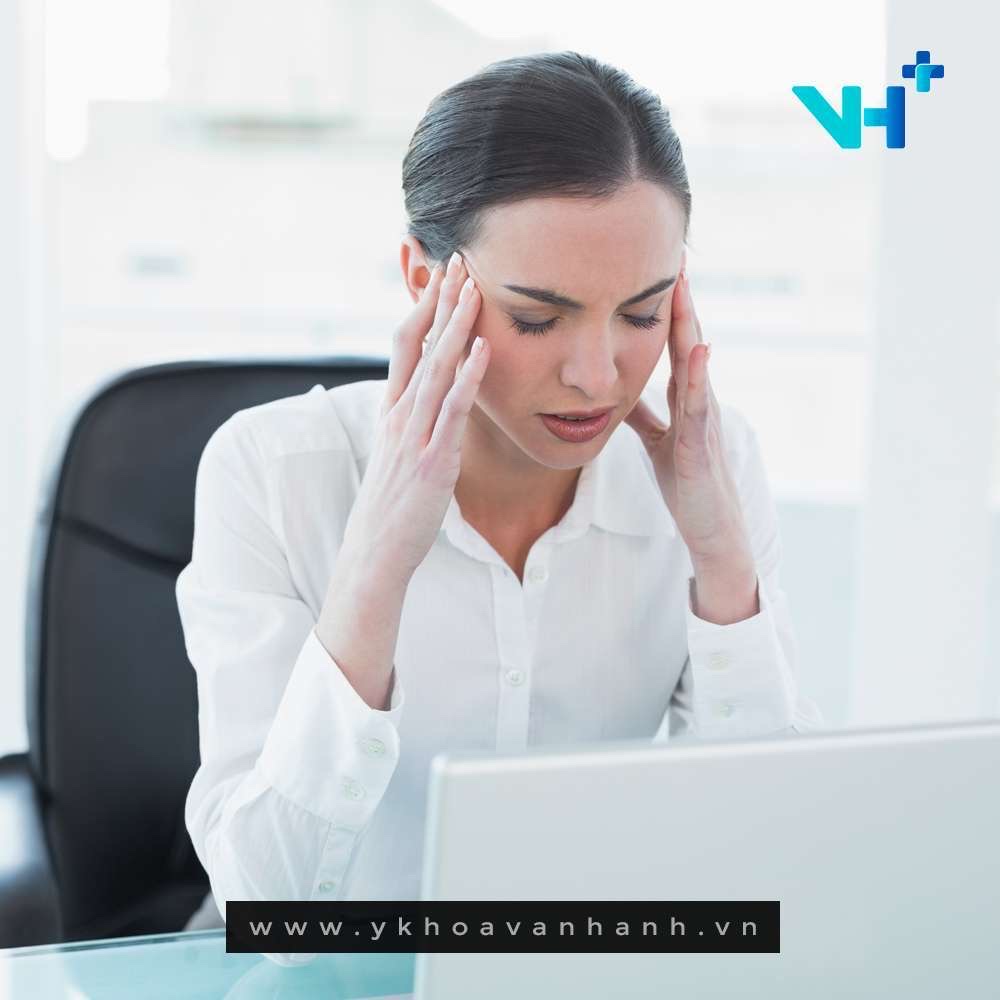 Ảnh Hưởng Của Cơn Đau Nửa Đầu Migraine Đối Với Dân Văn Phòng
