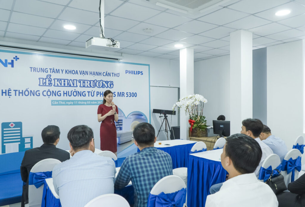 TS BS Lê Thị Bích Phượng chia sẻ